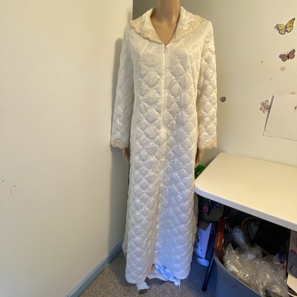 VTG 60s Kayser Ivory LaceTrim Robe Nightgown Quilted HouseCoat VictorianCore SzM - Picture 10 of 13